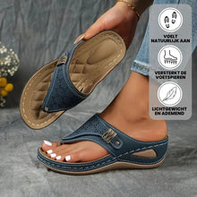 Afbeelding in Gallery-weergave laden, VivaComfort - ergonomische & antislip sandalen voor pijnbestrijding